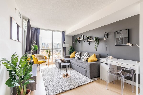 Royal Condo | Free WiFi