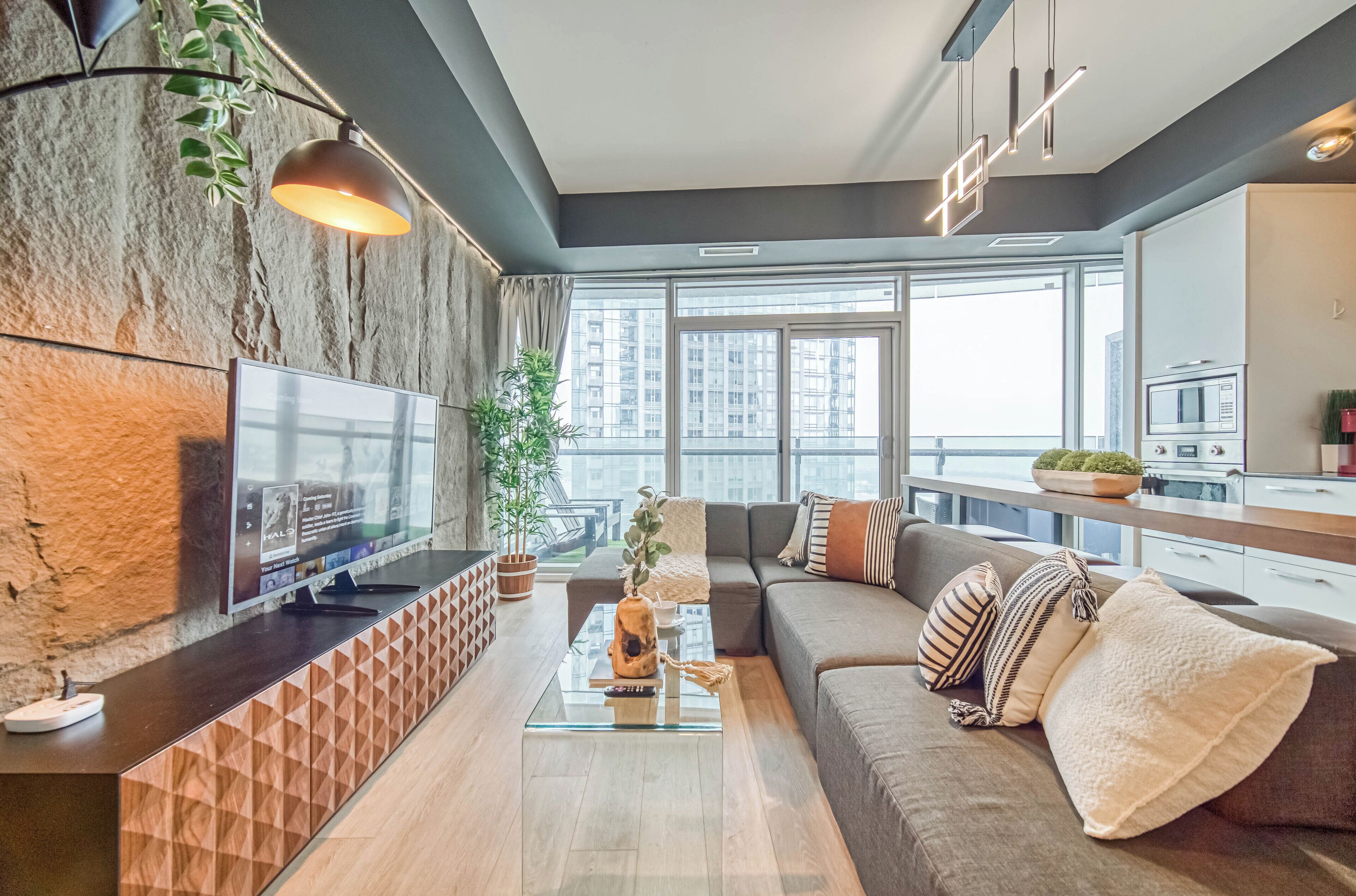 Classic Condo | Free WiFi