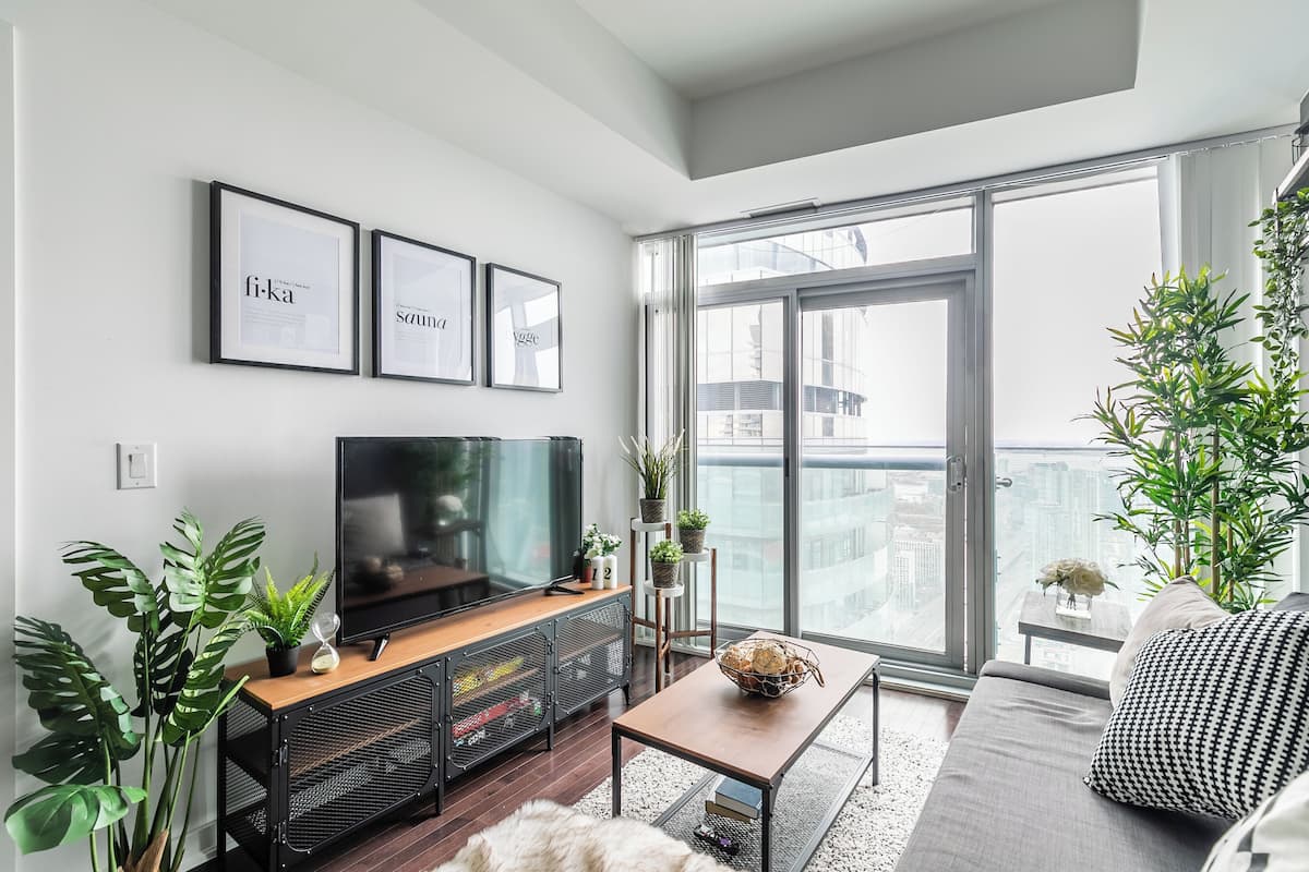 Gallery Condo | 2 bedrooms, free WiFi