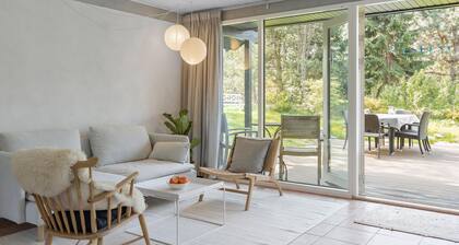 Awesome home in Melby with kitchen