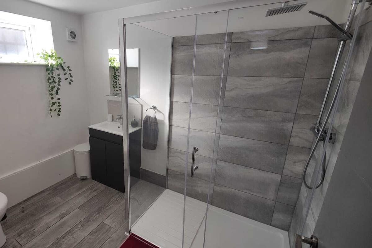 Deluxe Room | Bathroom