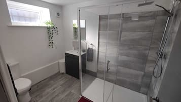 Kamar Deluks | Kamar mandi