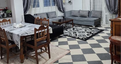 Appartement chaleureux et convivial - Ă 5 minutes de la plage!