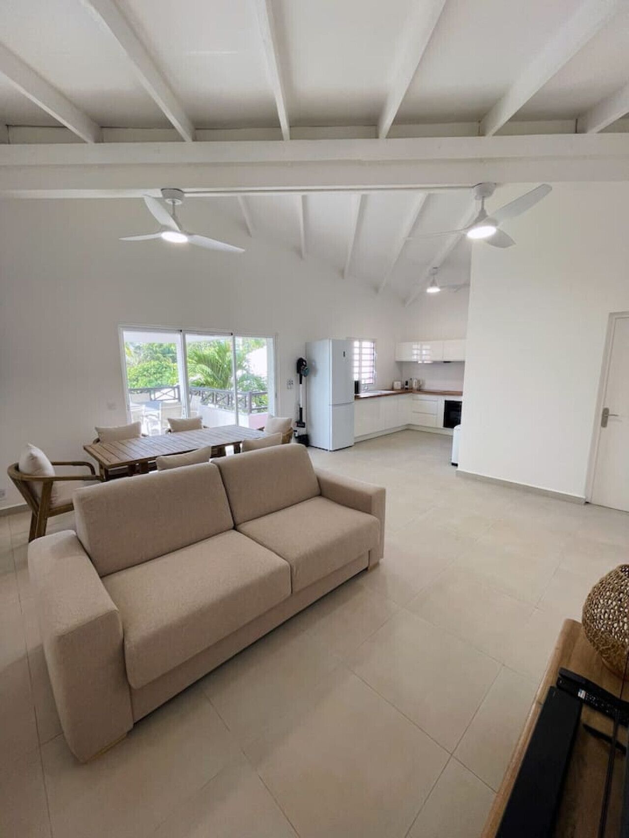 智能电视、立体声音响