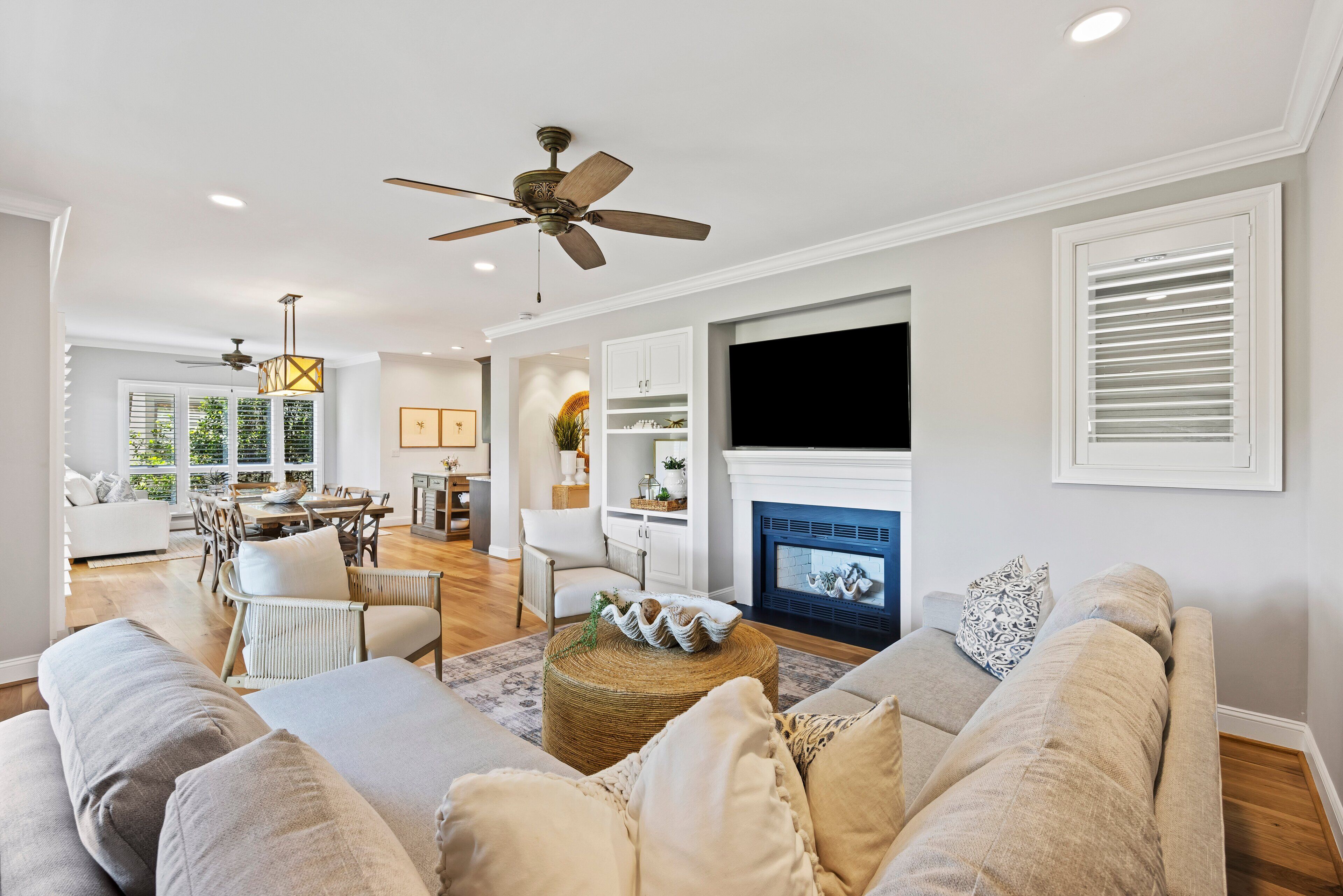 Modern Turtle Point Villa- Great Golf Views!  Popular East Beach Location!