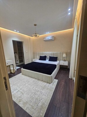 2 bedrooms, iron/ironing board, WiFi, bed sheets - Apartment with garden (6th October)