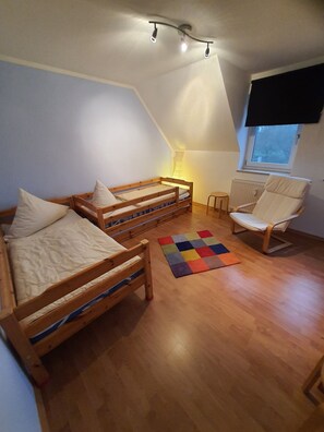 2 bedrooms, WiFi - Friedenstrasse 41 Whg.12 - Schöne Ferienwohnung (Zingst)