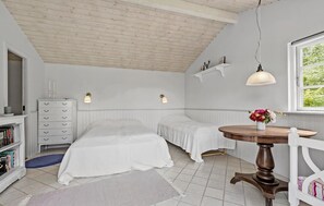 4 soverom, reiseseng for barn og wi-fi (inkludert)