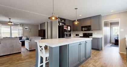 New lake home with private dock, deck, grill,  WiFi, W/D & AC