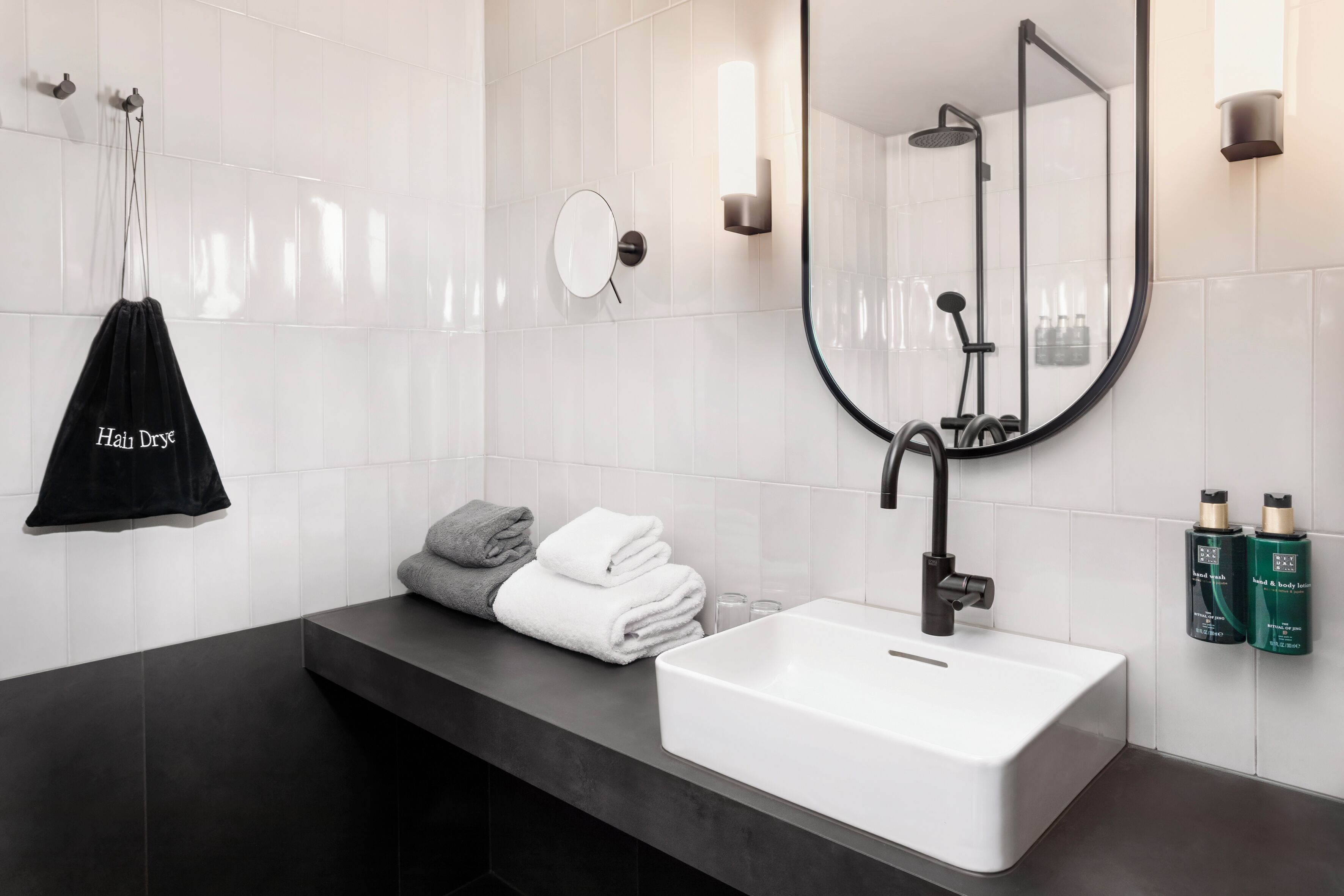 Photo - Clarion Hotel Karlatornet