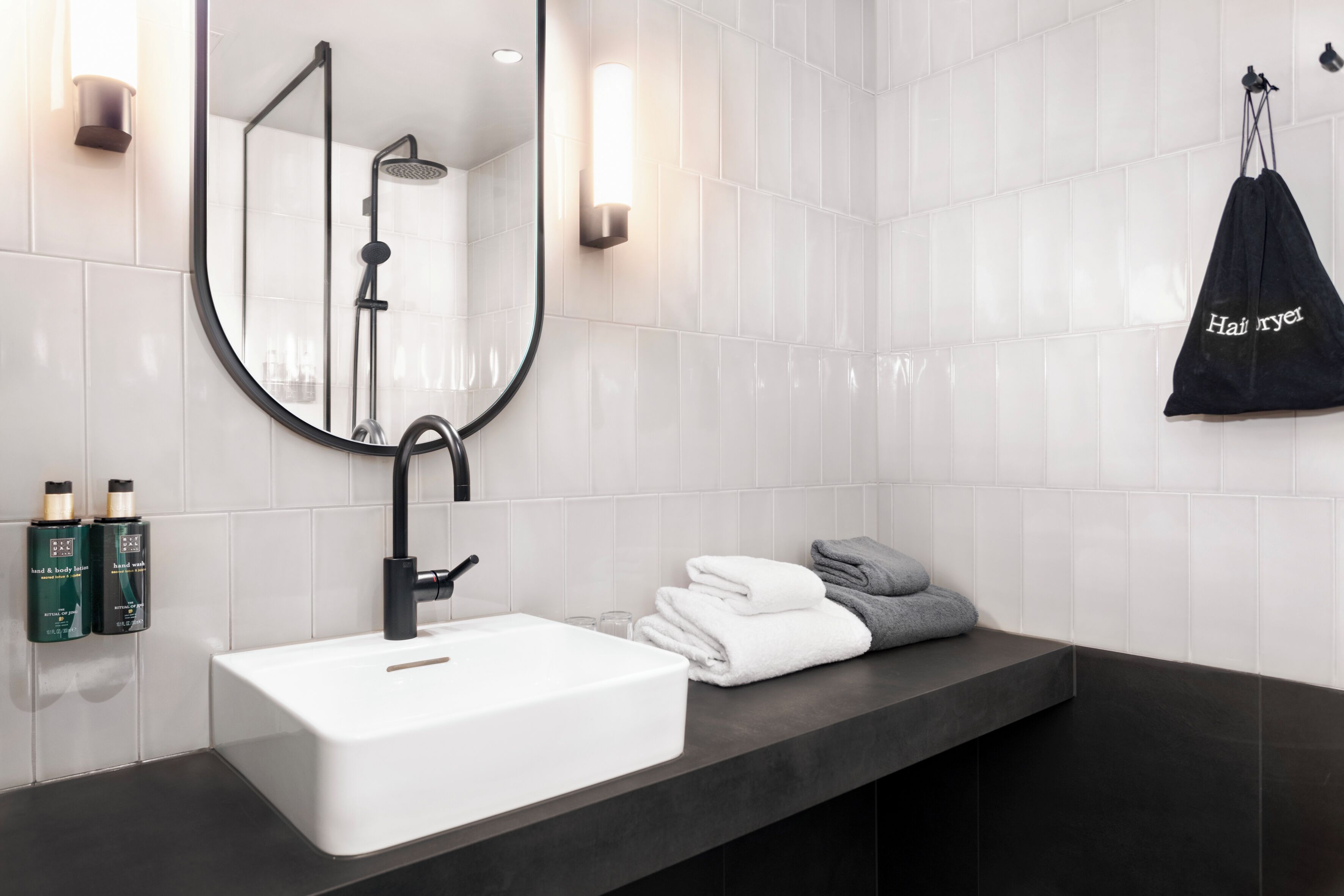 Photo - Clarion Hotel Karlatornet
