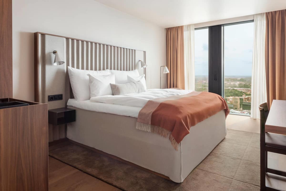 Superior Double Room, Non Smoking (Floor 58)
