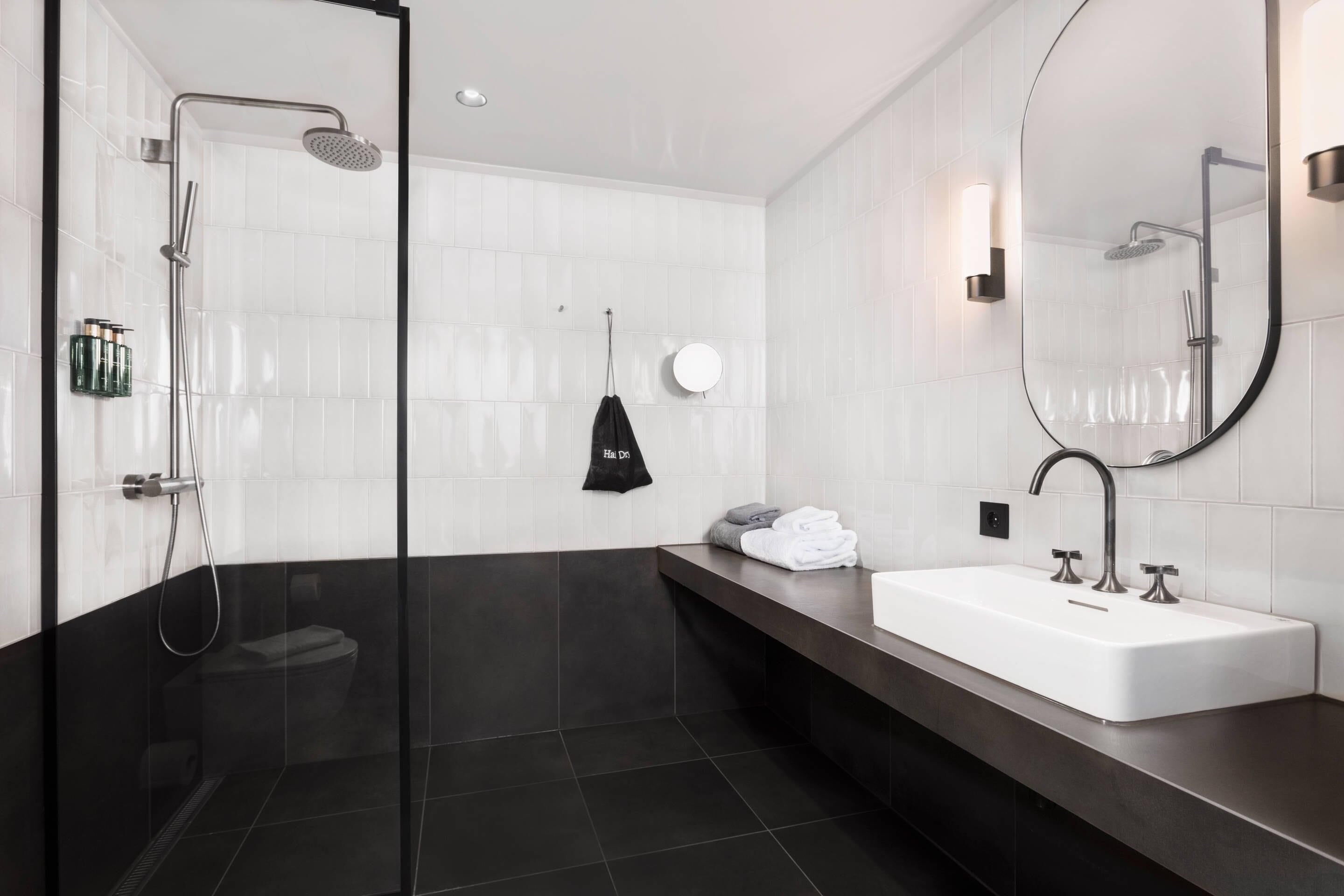 Photo - Clarion Hotel Karlatornet