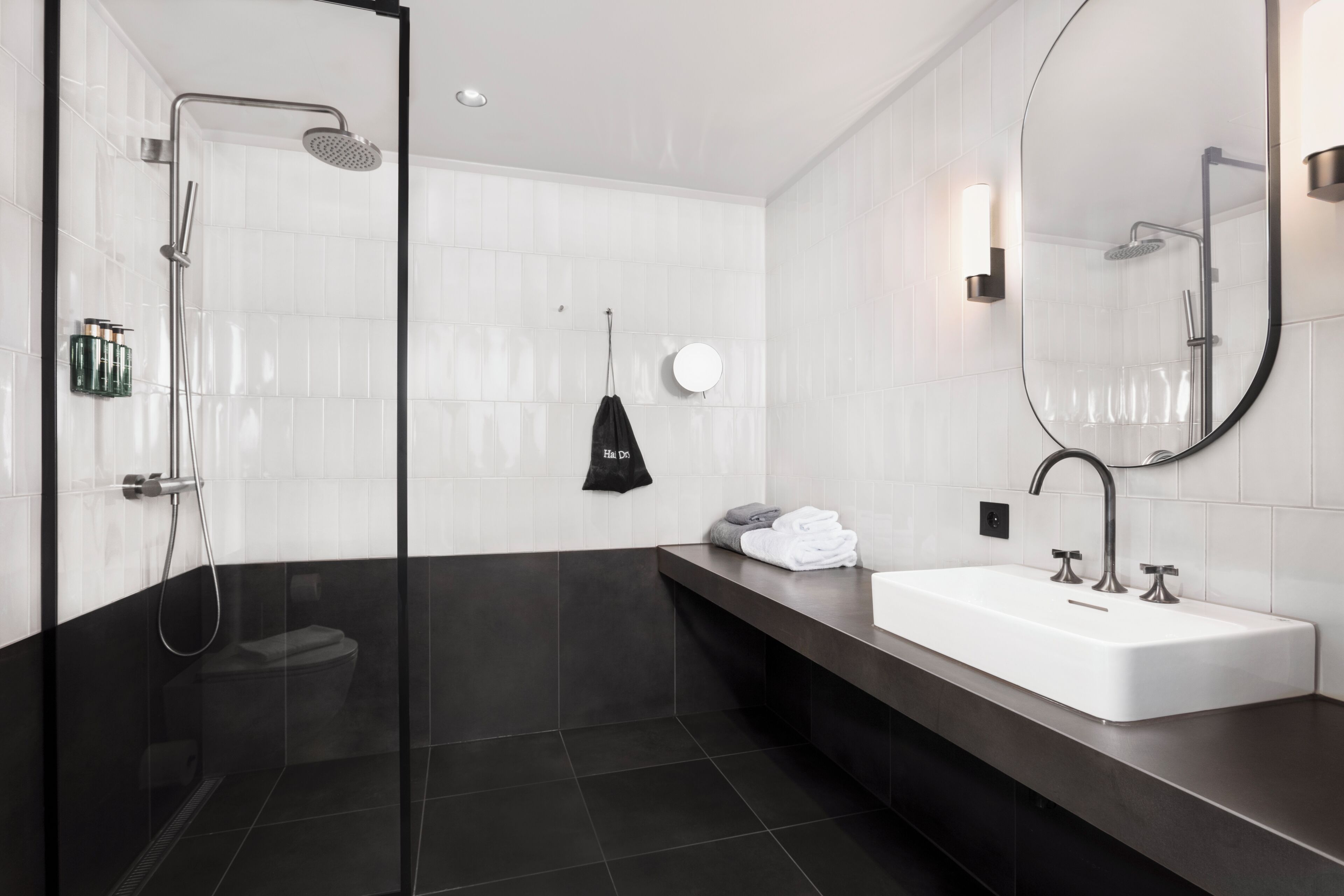 Photo - Clarion Hotel Karlatornet