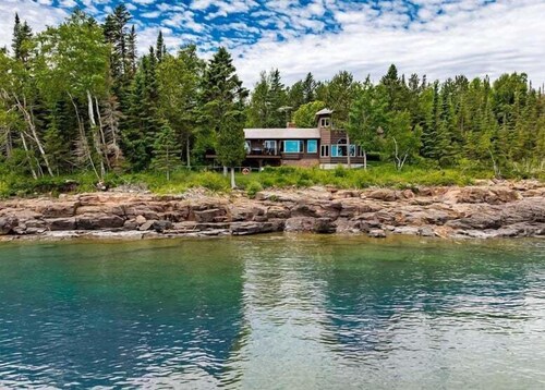 Luxurious Home on Lake Superior | Fjordheim
