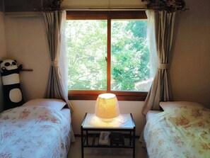 Habitación doble, para no fumadores | Ropa de cama de alta calidad, edredón, wifi gratis y ropa de cama