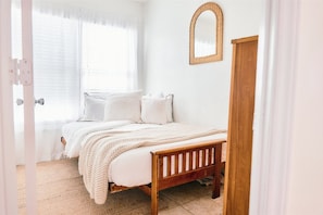 2 habitaciones, cuna de viaje, wifi y ropa de cama 