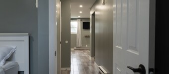 Newly Renovated Private 2 bed with 1 bath Getaway