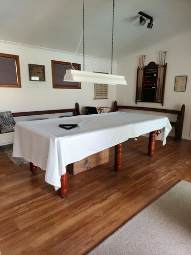 Gourmet Kitchen,swimming pool,Games rooms.Outdoor area with BBQ and table