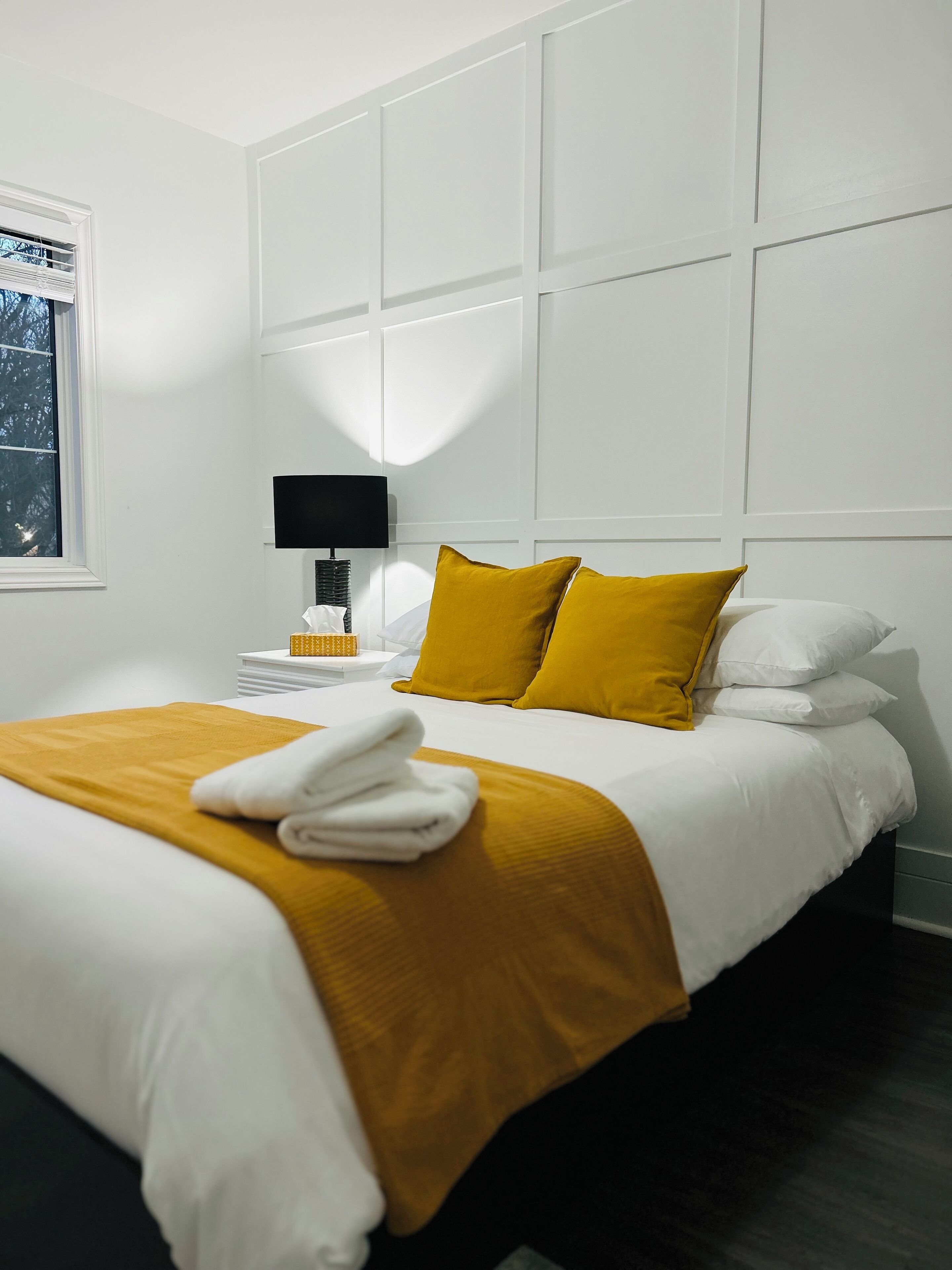 5 habitaciones, tabla de planchar con plancha, cuna de viaje y wifi 