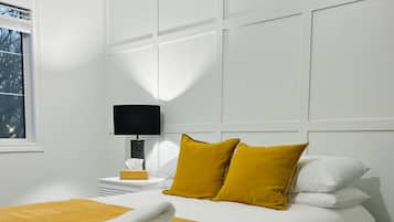 5 bedrooms, iron/ironing board, travel crib, WiFi