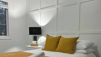 5 chambres, fer et planche à repasser, lit parapluie, Wi-Fi