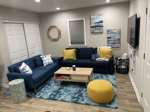 TV connectée, jeux vidéo, livres