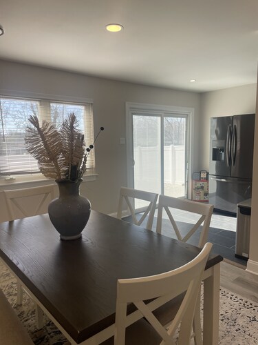 Stylish 4 Bedroom Townhouse near UD campus