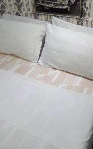 1 chambre, Wi-Fi gratuit, draps fournis