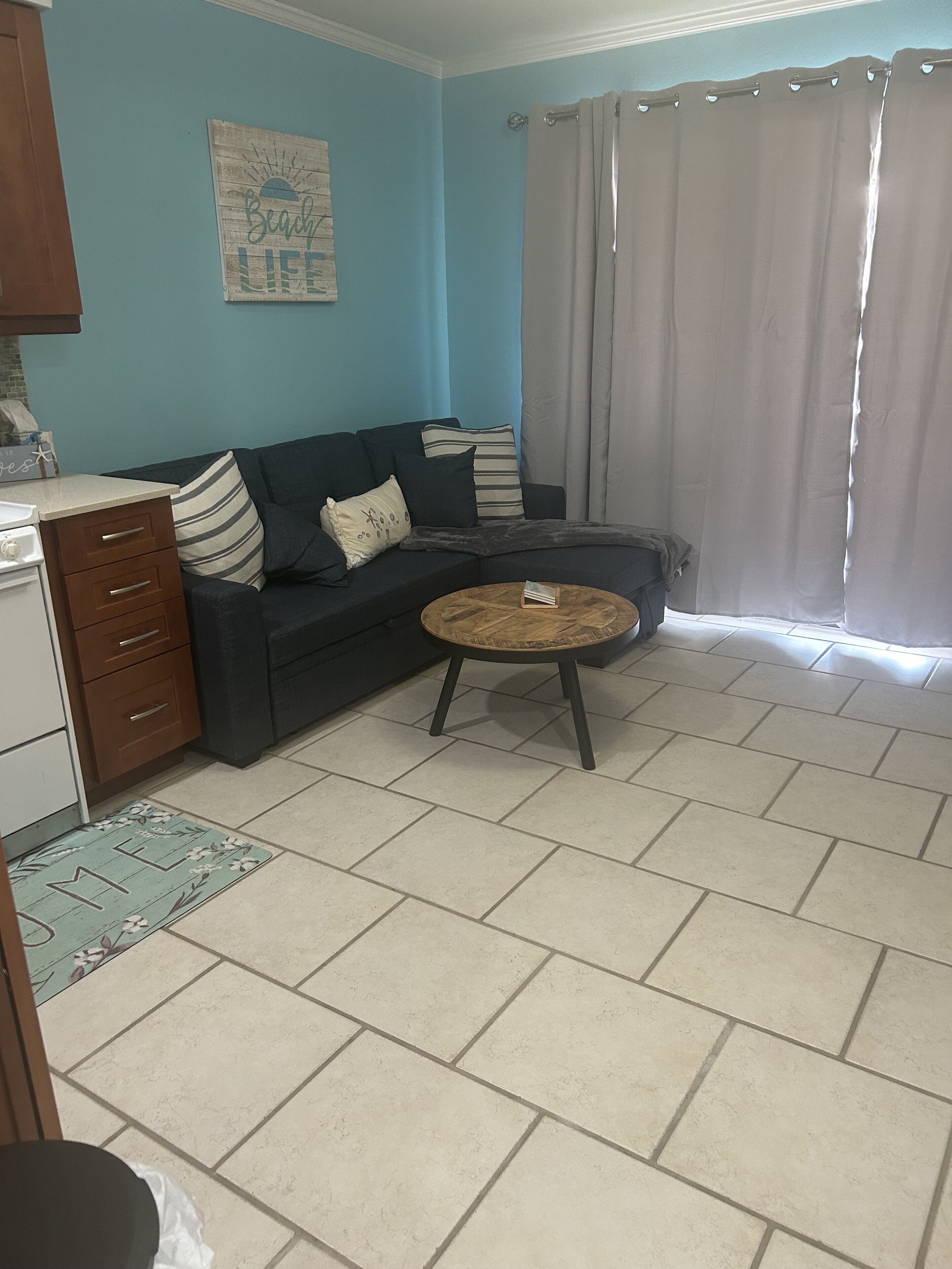 Smart TV, computer monitors