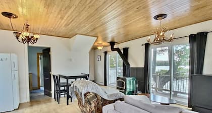 Chalet au Bord du Lac du Huit à 1h15 de Québec