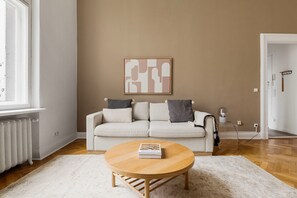 Télévision, chaîne hi-fi