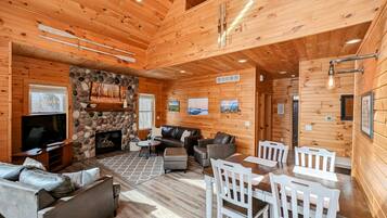 TV connectée, cheminée