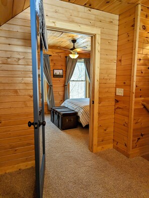 3 chambres, bureau, lit de bébé portatif, Wi-Fi