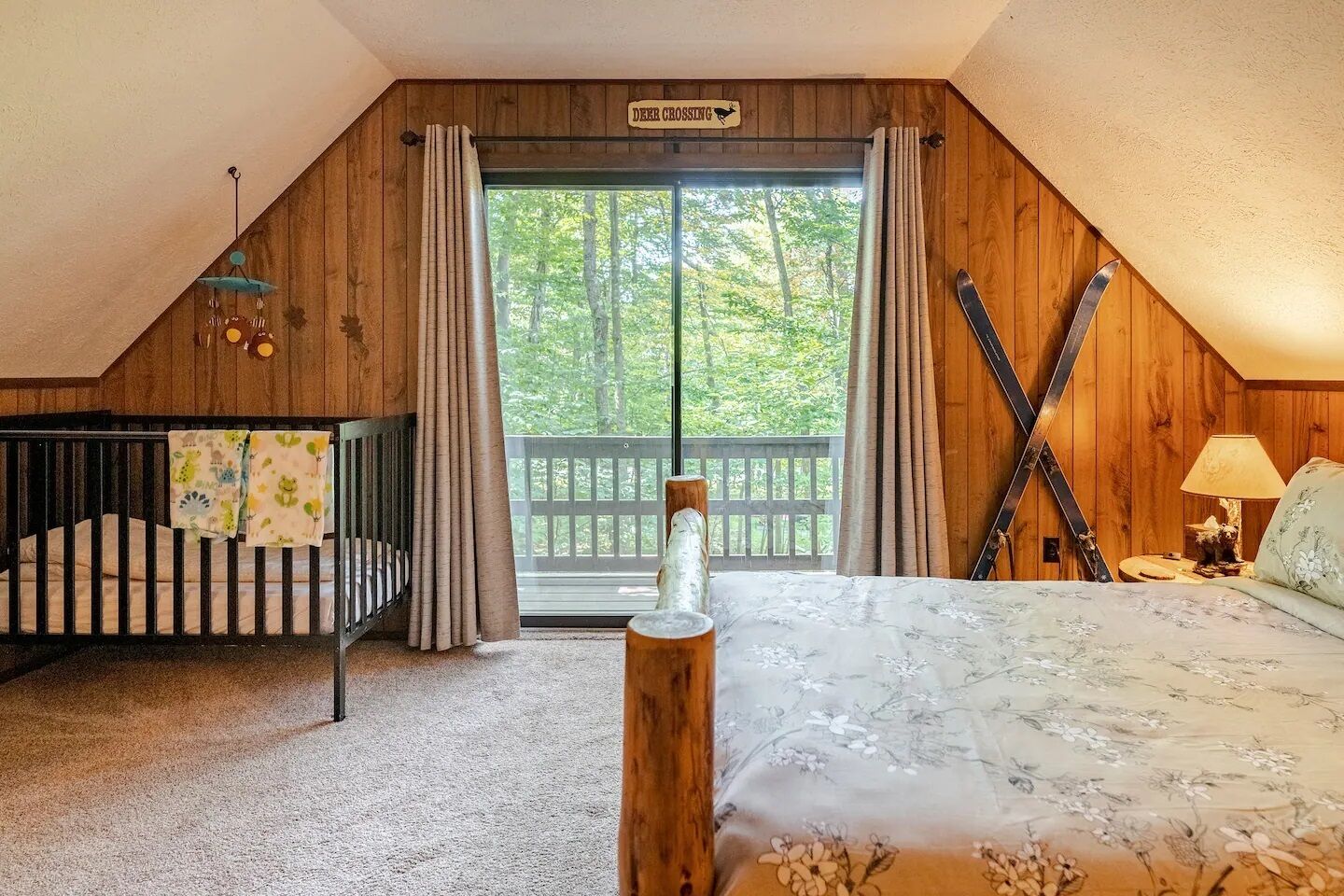 3 chambres, coffres-forts dans les chambres, bureau