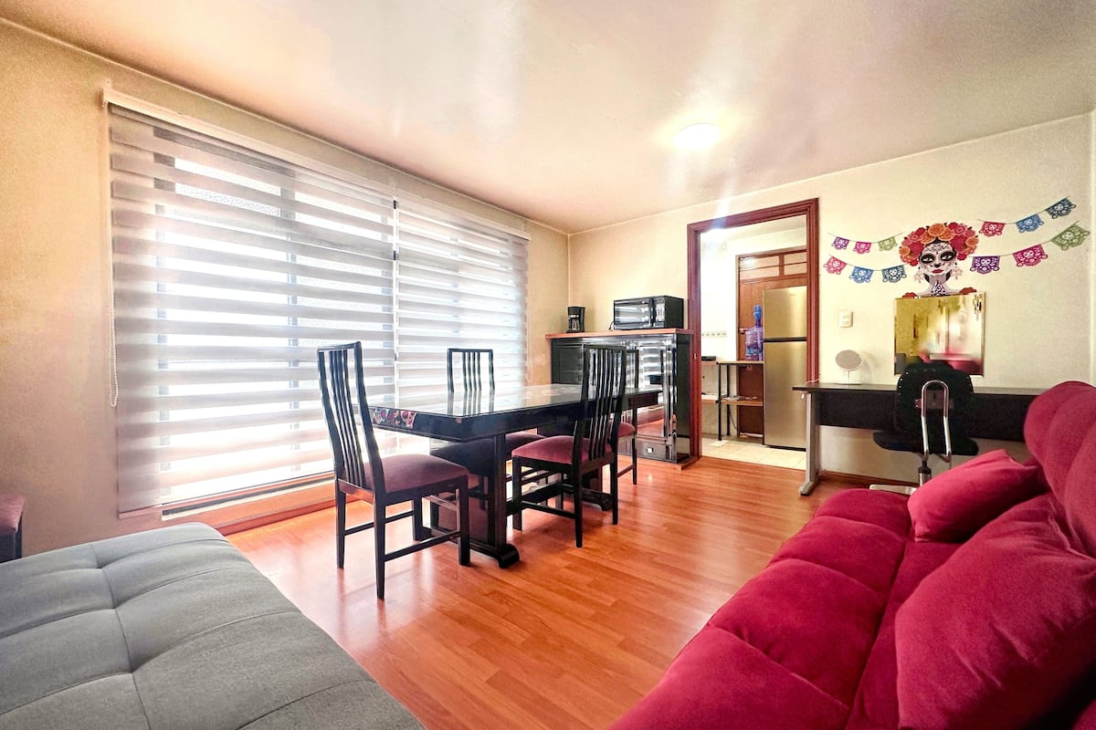 Deluxe Apartment, Non Smoking | 1 bedroom, desk, laptop workspace, free WiFi