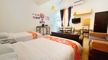 Estudio Grand, 1 habitación, para no fumadores | 1 habitación, escritorio y espacio para trabajar con laptop