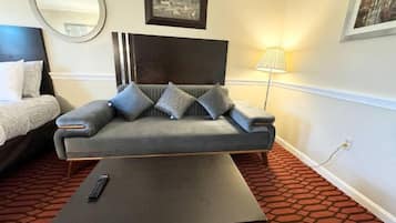 Executive Room, Non Smoking | In-room safe, iron/ironing board, free WiFi, bed sheets