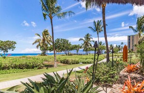 Property grounds - Maui Resort Rentals: Honua Kai Konea 705 - Upgraded 7th Floor Interior 2BR Suite w/ Unobstructed Ocean Views! (Lahaina)