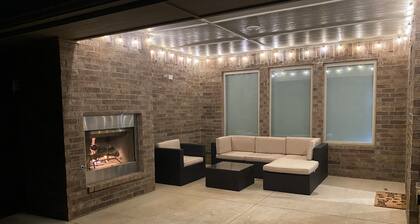 Cozy Home in NW OKC with 3 King Beds!! 16 miles from Downtown and Pet Friendly!