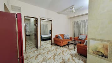2 bedrooms, WiFi, bed sheets