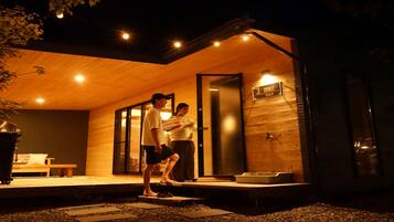 Luxury Cottage, Hot Spring ticket included | Hypo-allergenic bedding, down comforters, free WiFi