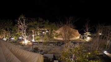 Luxury Glamping, Hot Spring ticket included | 1 bedroom, hypo-allergenic bedding, down comforters, free WiFi