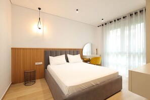 2 camere, una scrivania, Wi-Fi