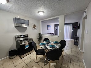 Interior - Relax in these modern apartments (El Paso)