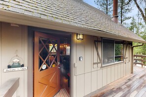 Exterior - Water-View Cabin Near Pine Mountain Lake Marina, Private W/D, WiFi, Grill (Groveland)