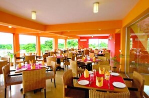 Dining - Nazimgarh Garden Resort (Sylhet)