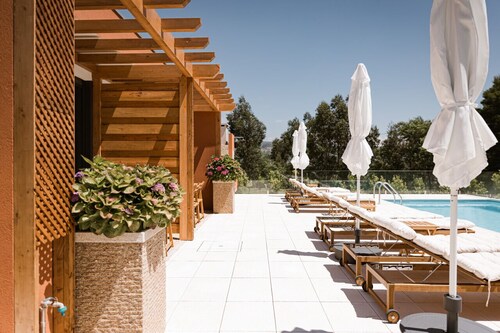 Villa located in "Douro Verde" with outdoor pool, 5 minutes from the Douro River