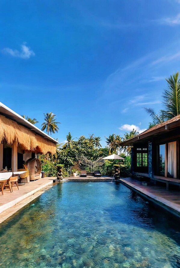 Outdoor pool - Tattva Ubud Retreat & Wellness (Ubud)