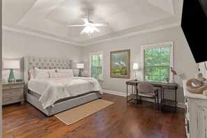 3 室のベッドルーム、アイロン / アイロン台、WiFi、ベッドシーツ